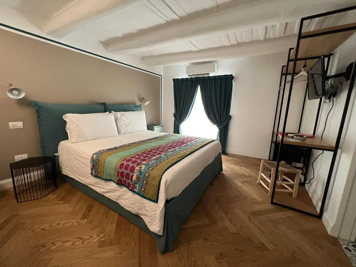 Ferrandina1 Guest House Naples Italy