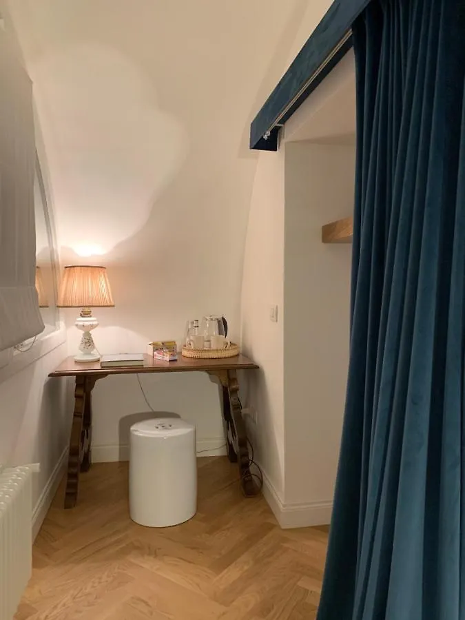 Ferrandina1 Guest House Naples Italy