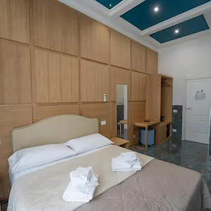 Guest house P.c. Boutique H. Castel Nuovo, By Clapa Group Dislocated Hospitality, Naples